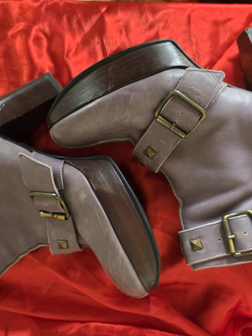 Fluevog Summertimes Dig: Lilac Women’s Lavender Leather Buckle Ankle Boots